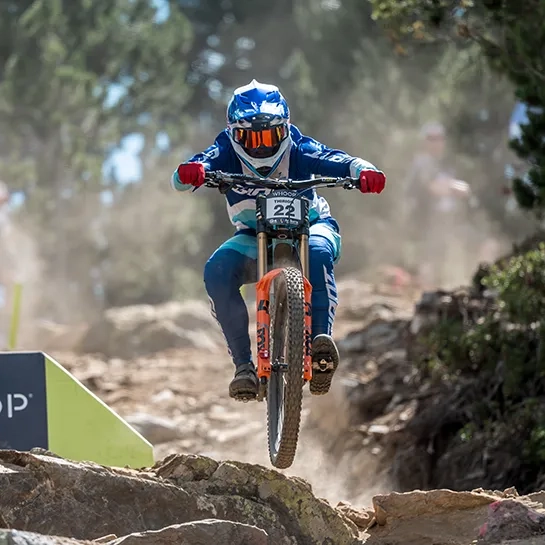 DHI UCI MTB